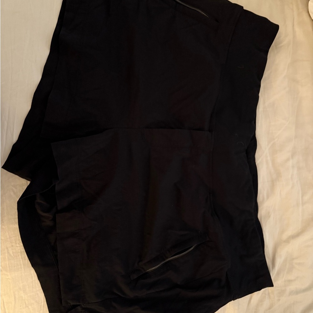 Athleta Black Trekkie North Shorts